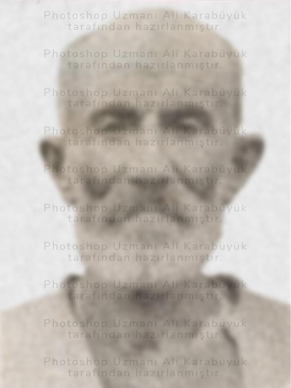 Bulanık ve düşük çözünürlüklü bir fotoğraf, Photoshop ile netleştirilmiş haliyle gösteriliyor.