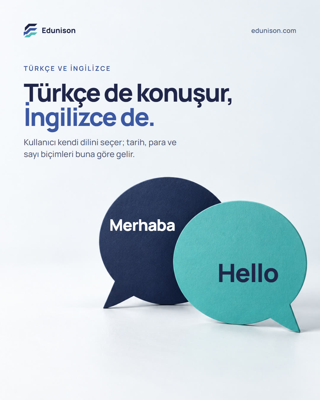 Konuşma Balonu Sosyal Medya Tasarımı Konuşma balonu sosyal medya tasarımı: üst üste binen lacivert ve turkuaz iki konuşma balonu, "Türkçe de konuşur, İngilizce de." başlığı